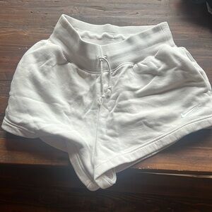 Nike sportswear phoenix fleece shorts